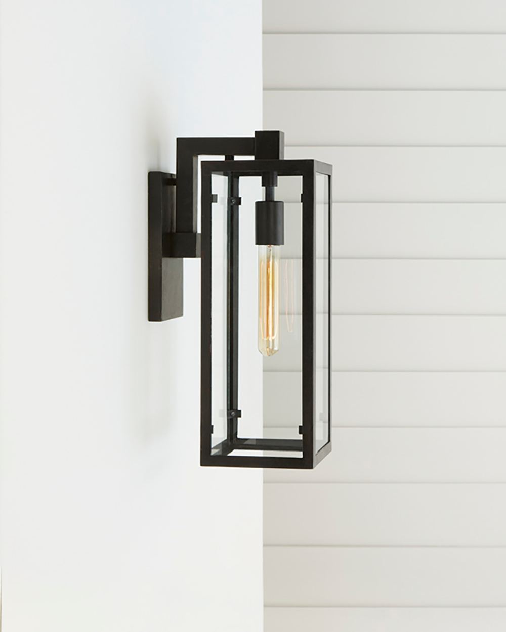 Fresno Framed Medium Sconce - EU-CHD2933 | Visual Comfort