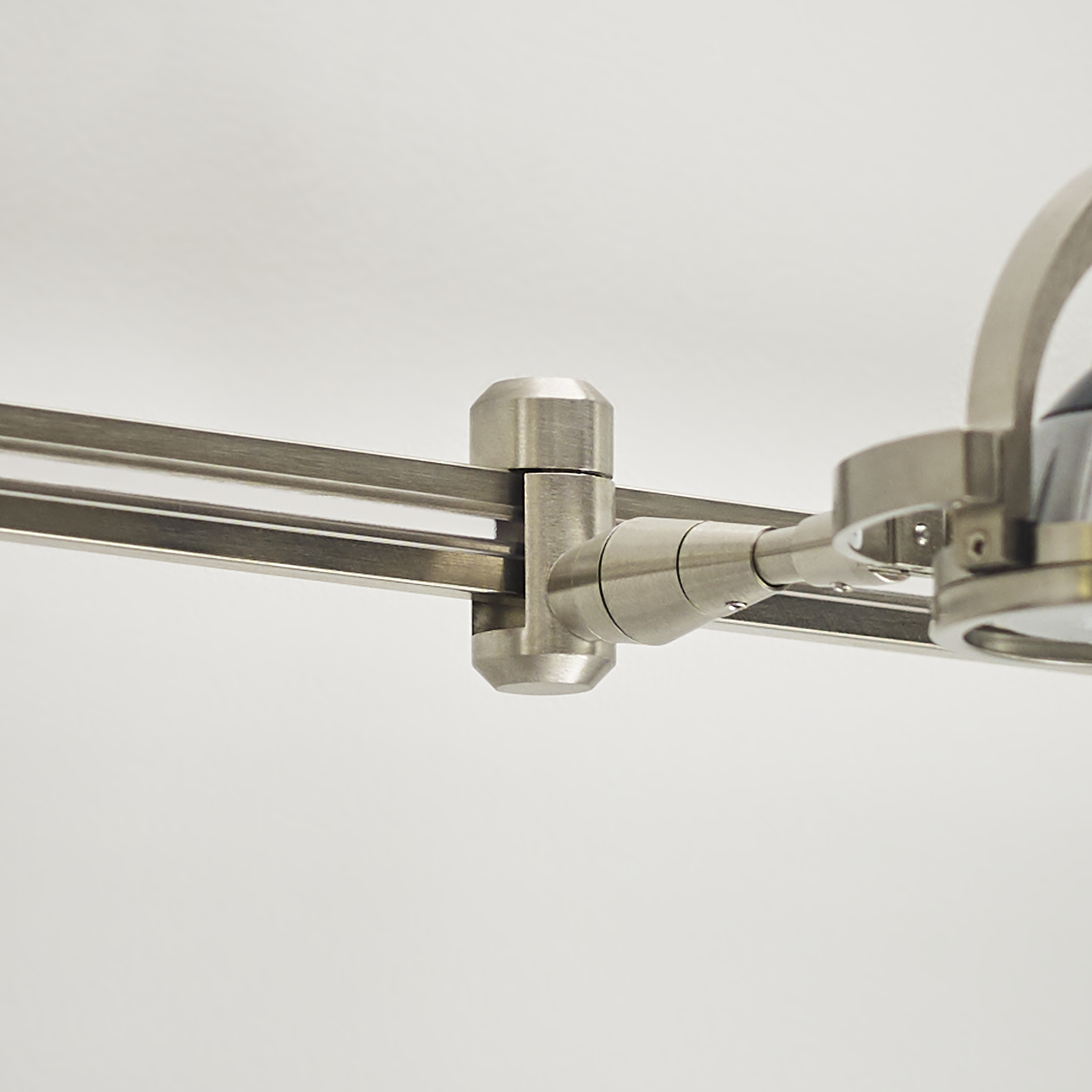 Wall MonoRail FreeJack Connector - alternate view