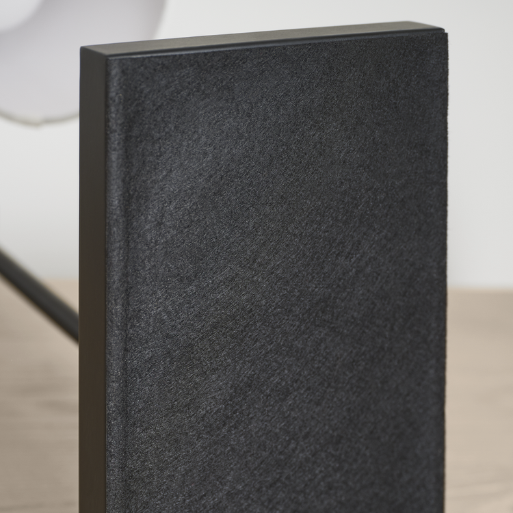 Three Quarter View In Use Detail 3_Off