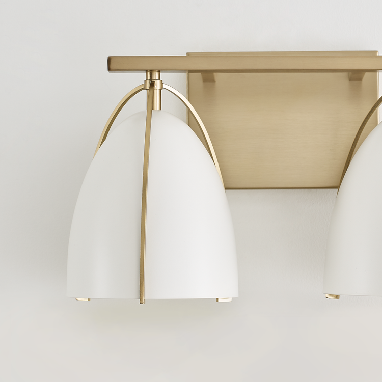 Straight Light On - In Use 1 - Detail 2 - Light On