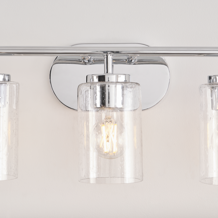 Straight On - In Use 1 - Detail 3 - Light On