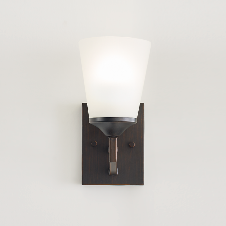 Straight On - In Use 1 - Detail 2 - Light On