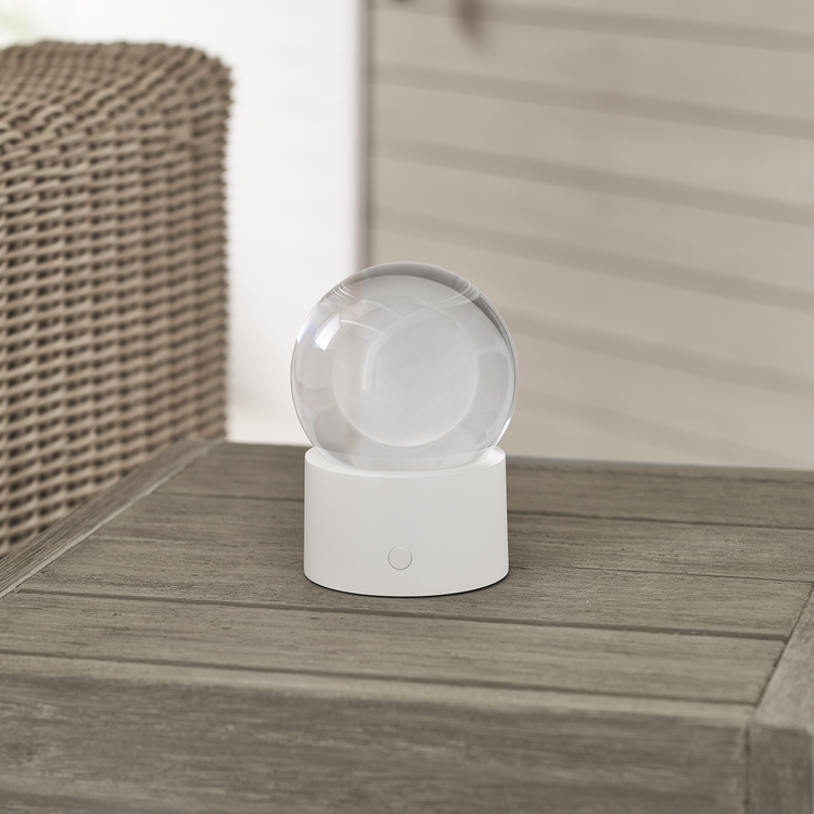 Straight On - In Use - Detail 1 - Light Off