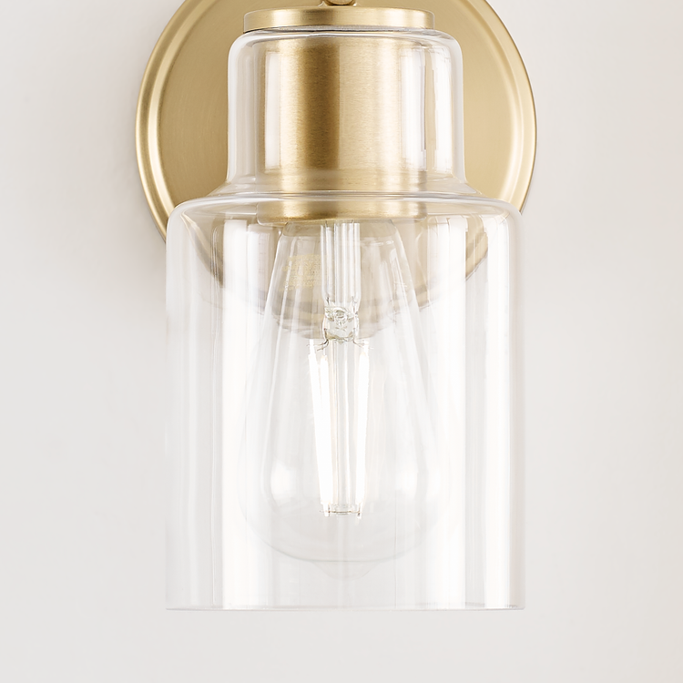 Straight On - In Use - Detail 3 - Light On