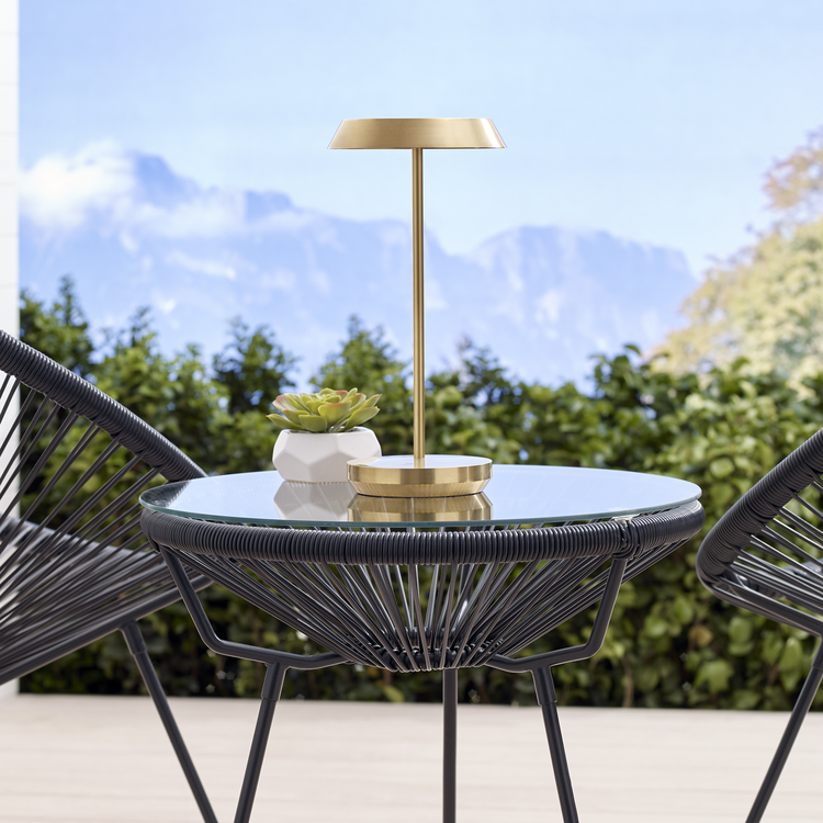 Straight On - In Use - Light Off