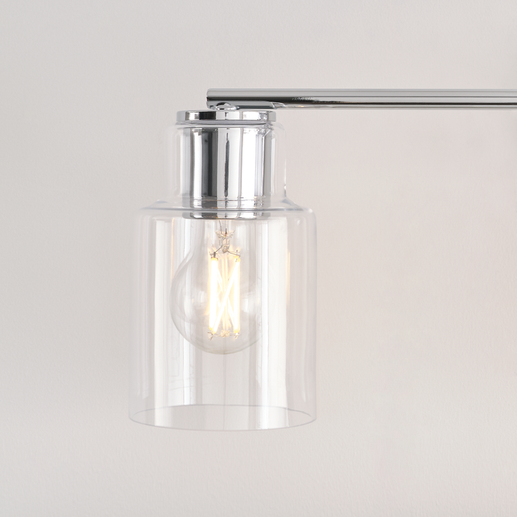 Straight On - In Use 1 - Detail 2 - Light On