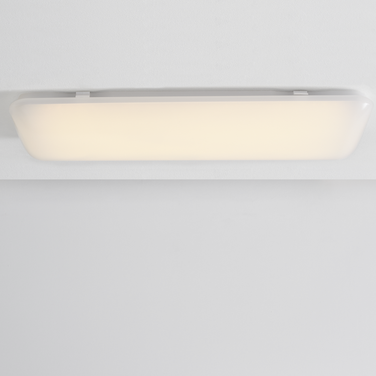 Straight On - In Use - Detail 2 - Light On