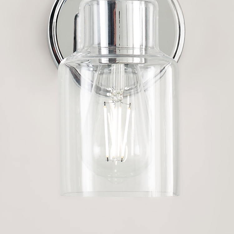 Straight Light On - In Use 1 - Detail 3 - Light On