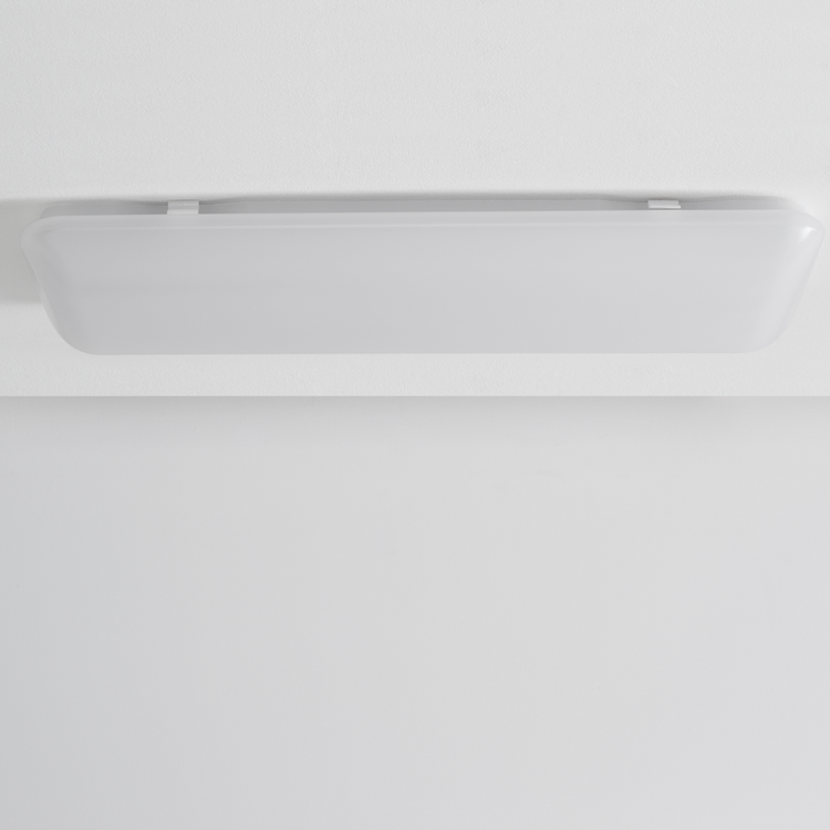 Straight On - In Use - Detail 2 - Light Off