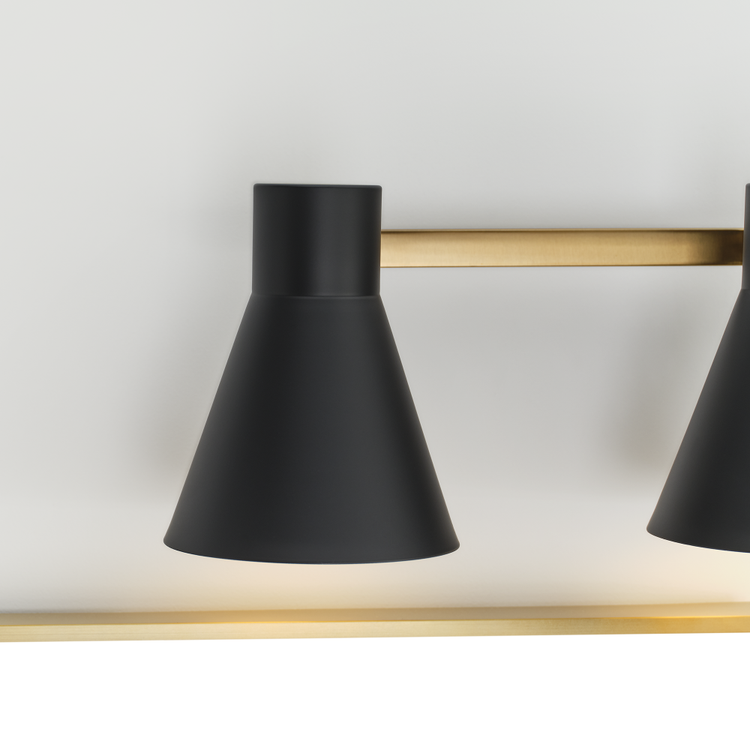 Straight On - In Use - Detail 2 - Light On