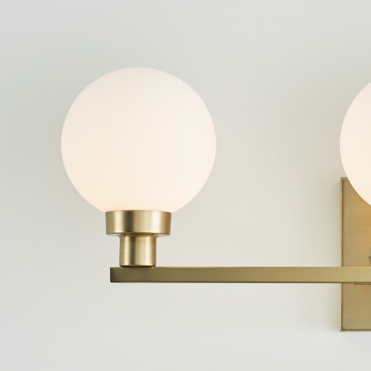 Straight On - In Use 1 - Detail 2 - Light On