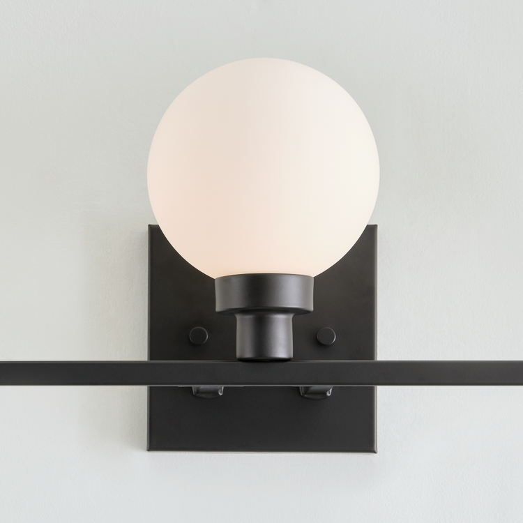 Straight On - In Use 1 - Detail 3 - Light On