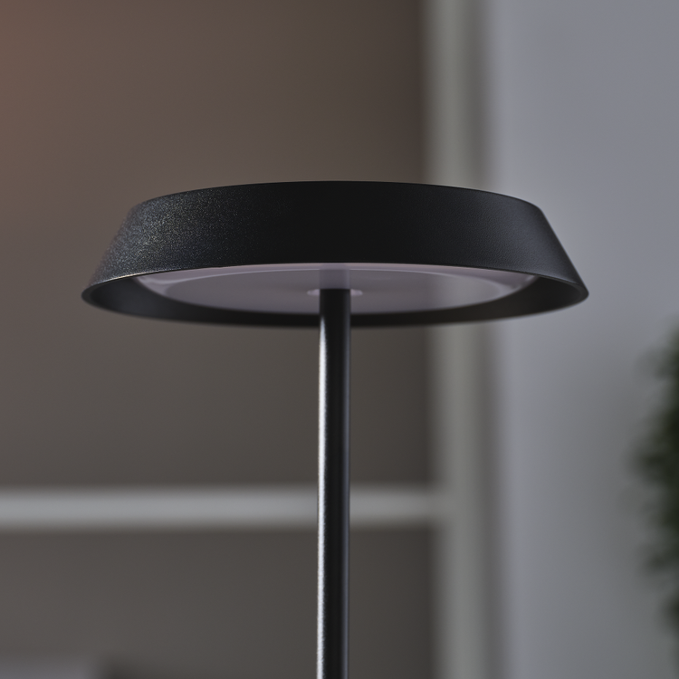 In Use - Detail 3 - Straight On - Light Off