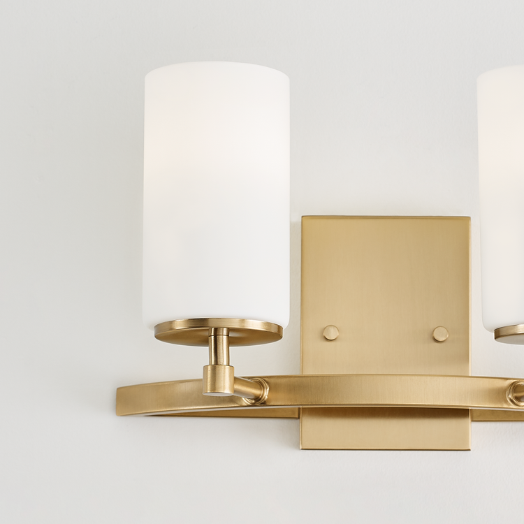 Straight Light On - In Use 1 - Detail 2 - Light On