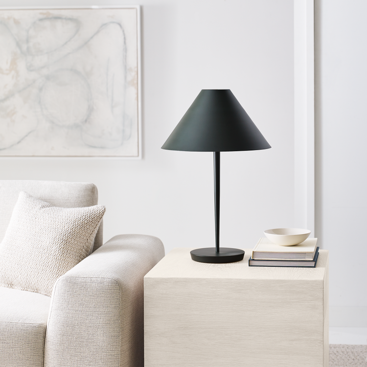 Straight On - In Use 1 - Light Off