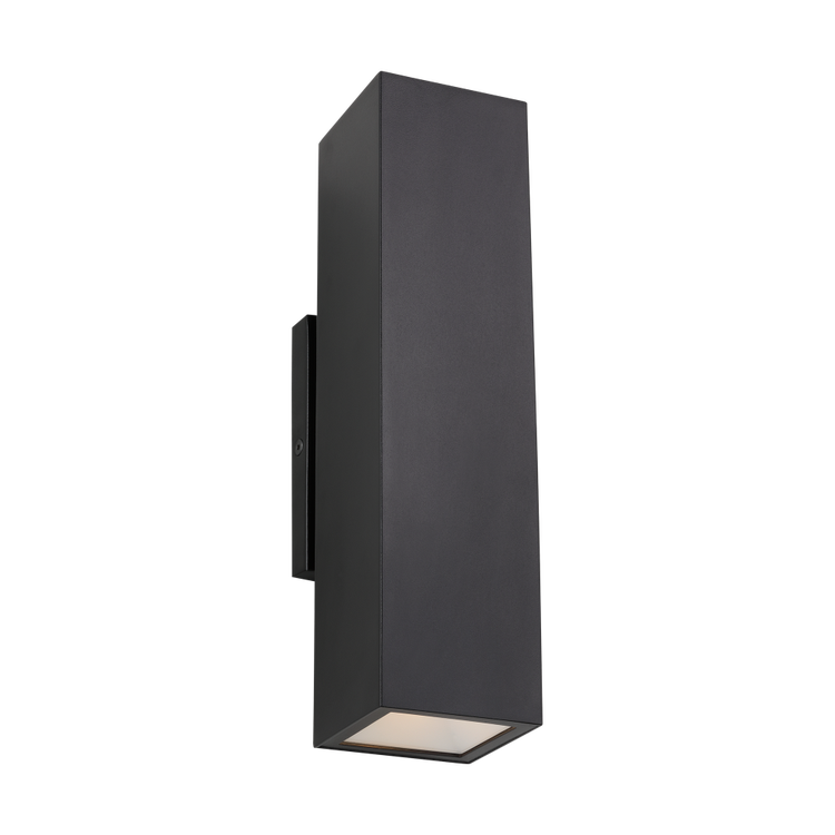 Three Quarter View Slightly Below 1_On