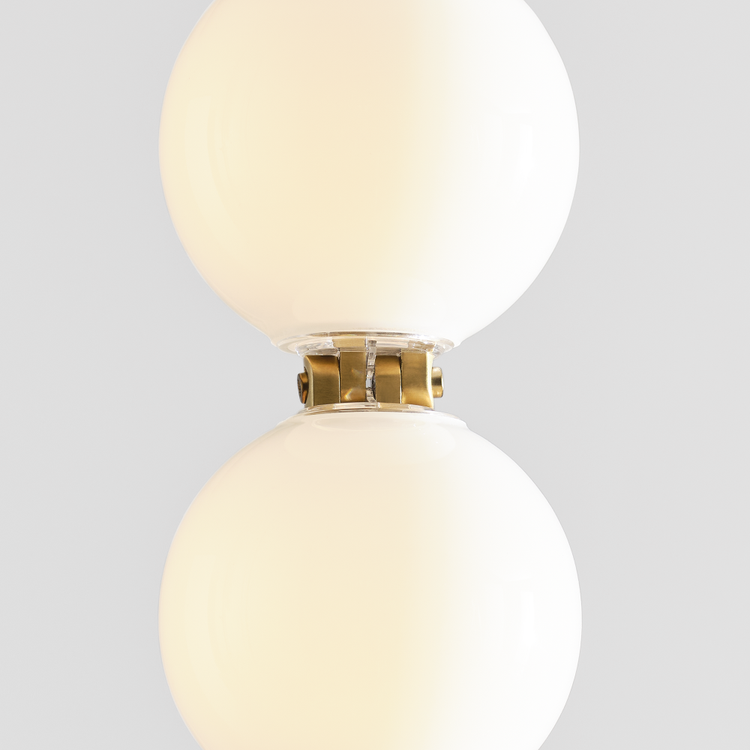 Straight On - In Use - Detail 2 - Light On