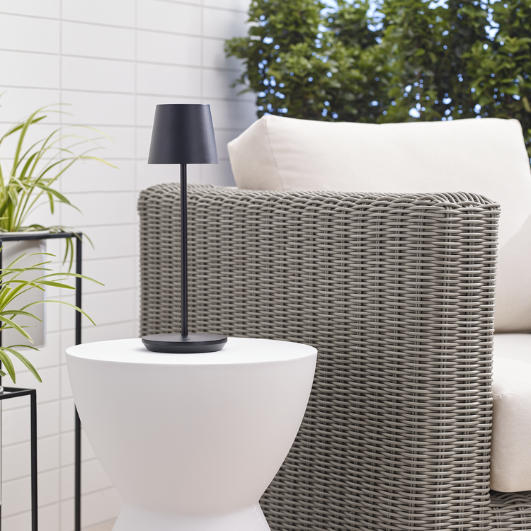 Straight On - In Use - Light Off