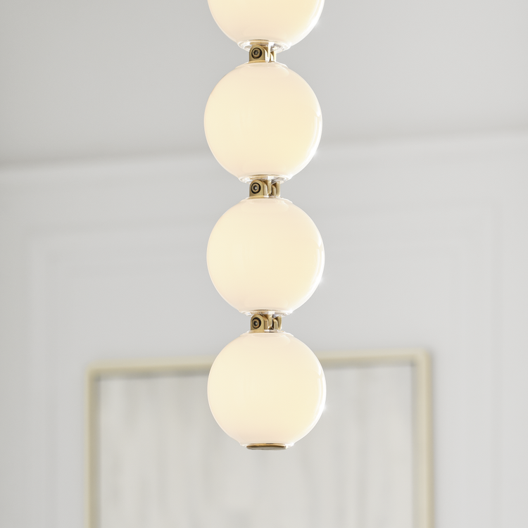 Straight On - In Use - Detail 1 - Light On