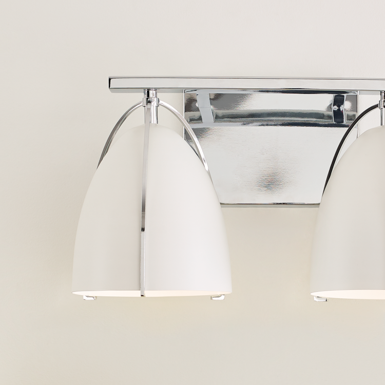 Straight Light On - In Use 1 - Detail 2 - Light On