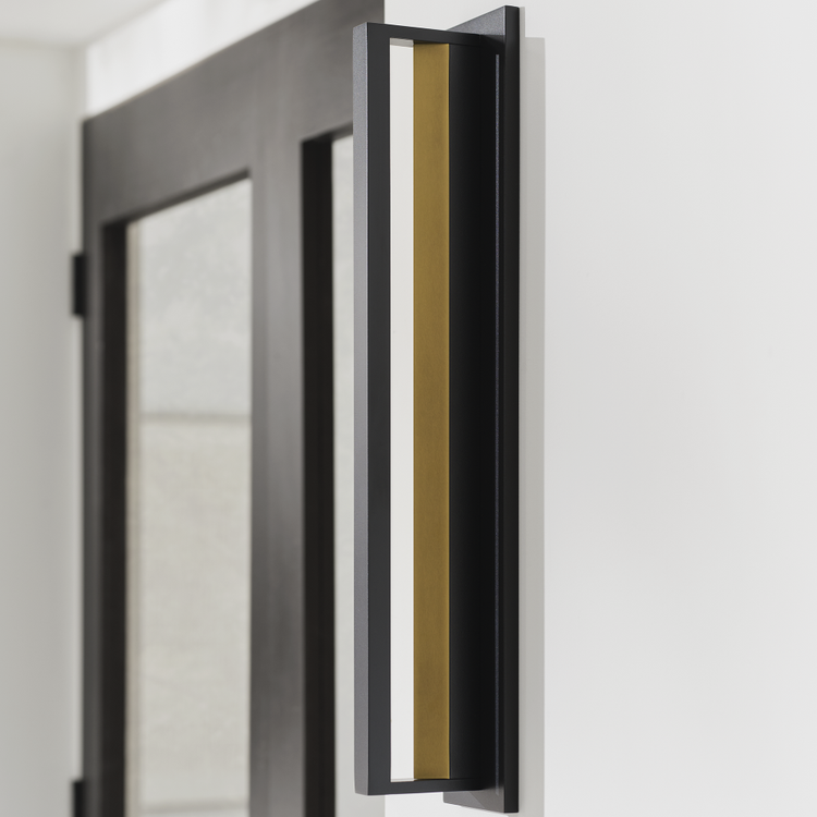 Three Quarter View In Use Detail 1 - Light Off