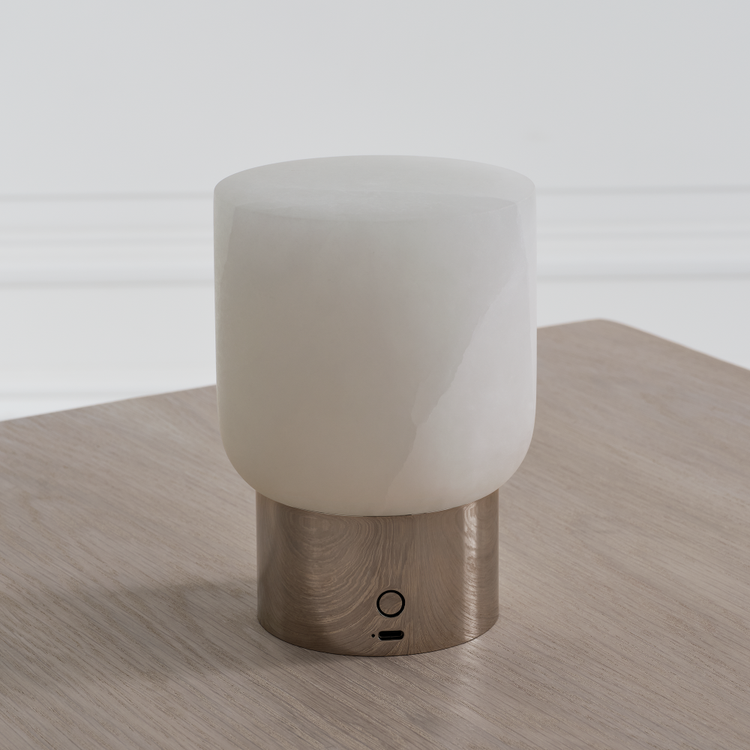 Straight On - In Use - Detail 3 - Light On