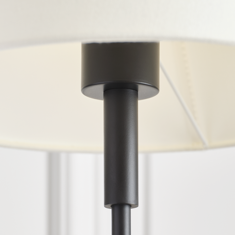 Straight On In Use Detail 2_On