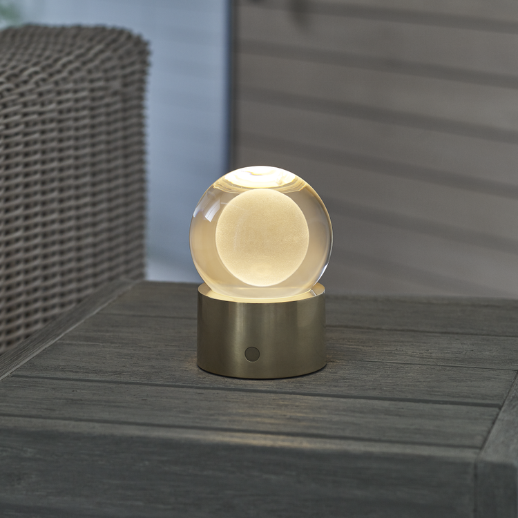 Straight On - In Use - Detail 1 - Light On - Dusk