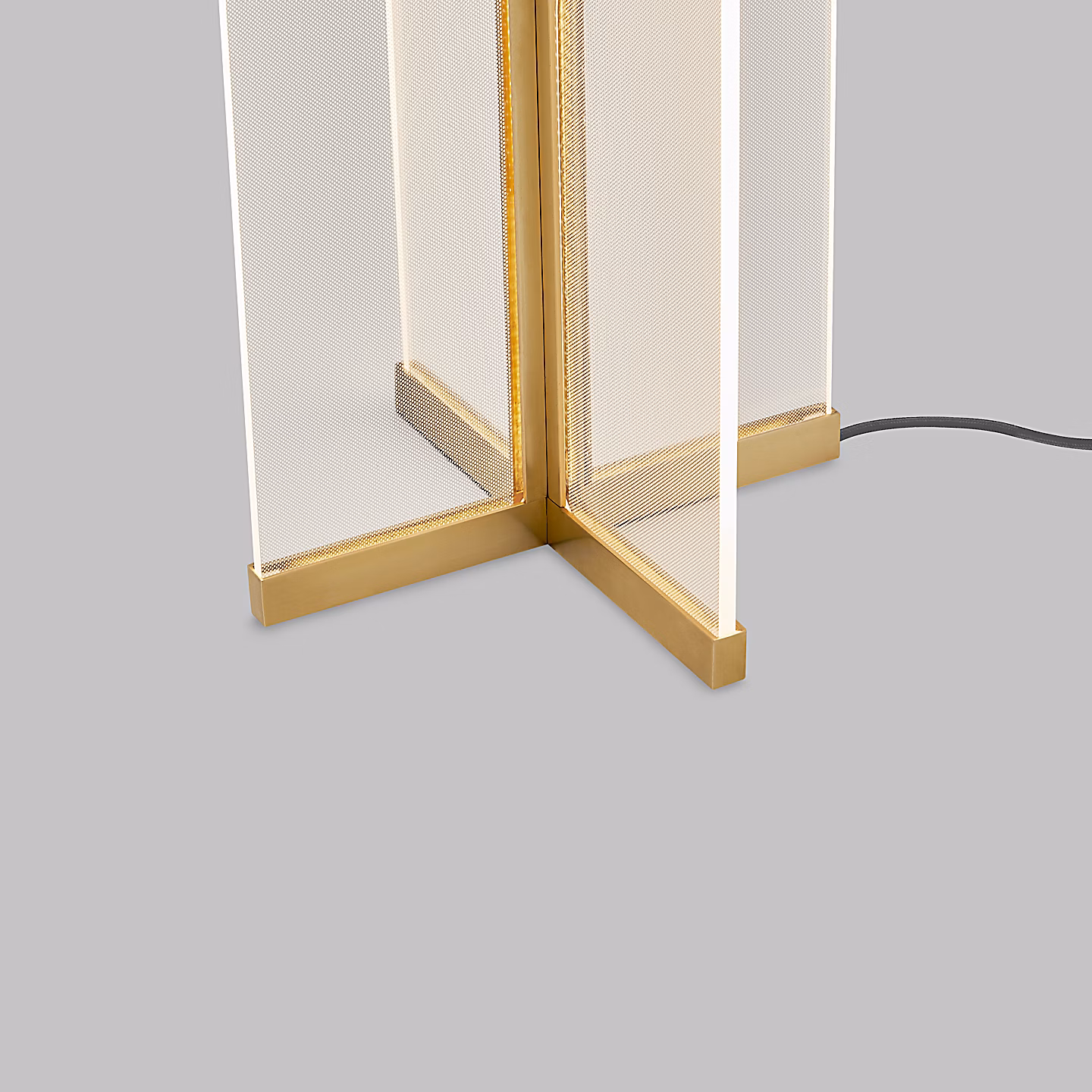 TL_Rohe_Tbl_NB_DET_Light3_ 700PRTSRHENB-LED927.tif