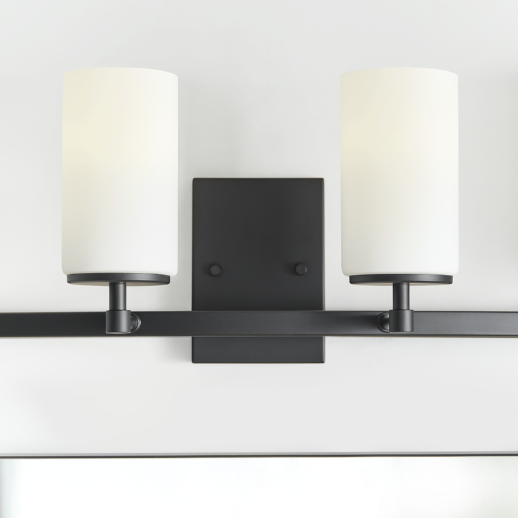 Straight On - In Use - Detail 3 - Light On