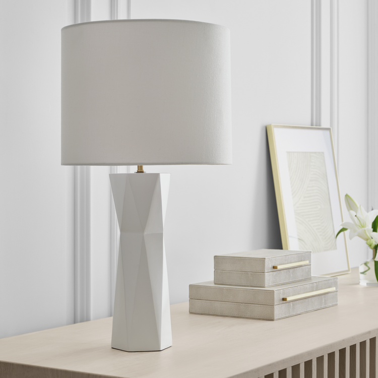 Straight On In Use 1_Off