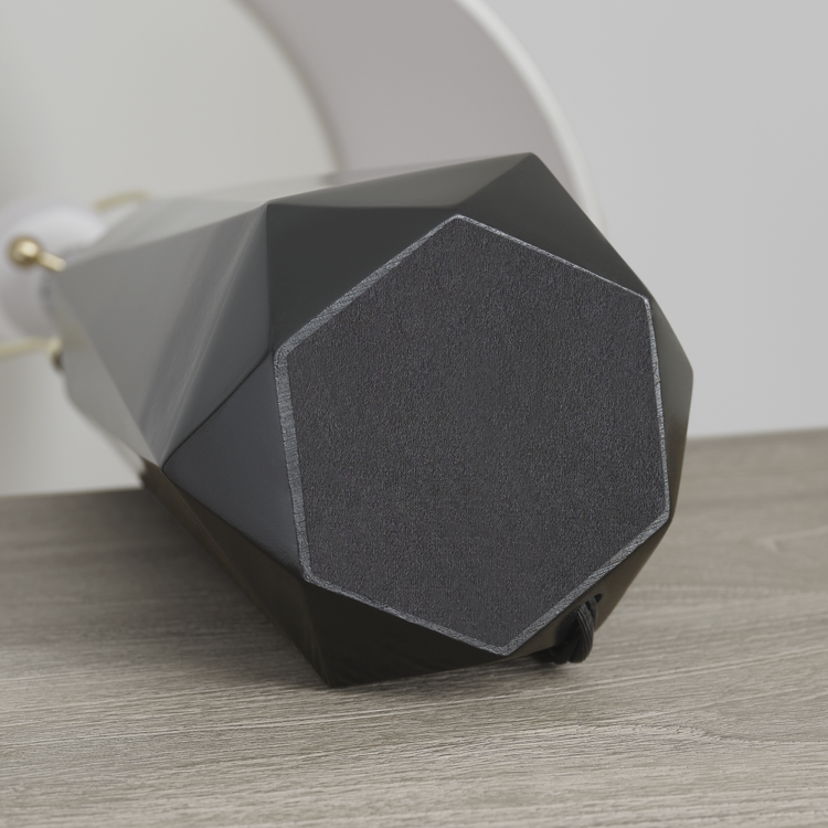 Detail 3 - Straight On - Light Off