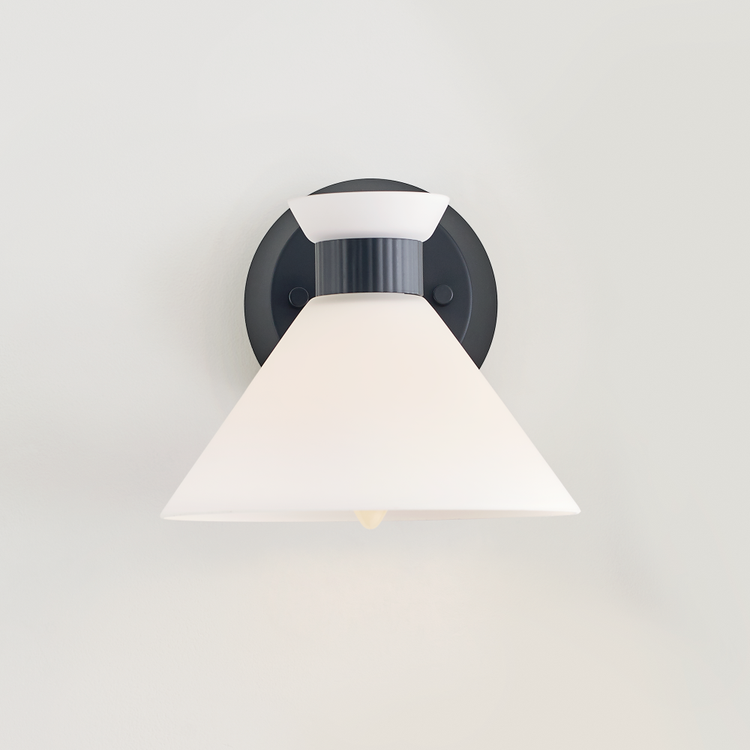 Straight On - In Use 1 - Detail 2 - Light On